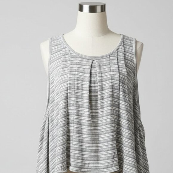 NWOT Free People Ivory Navy High-Low Tie Tank XS - Picture 4 of 12